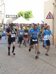 Casi 900 corredores toman la salida en el Asics Trail Sant Esteve - CMD