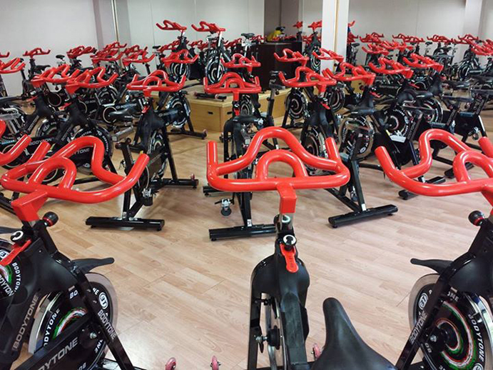 Bodytone equipa la nueva sala de ciclo indoor de El Perú Cáceres Wellness
