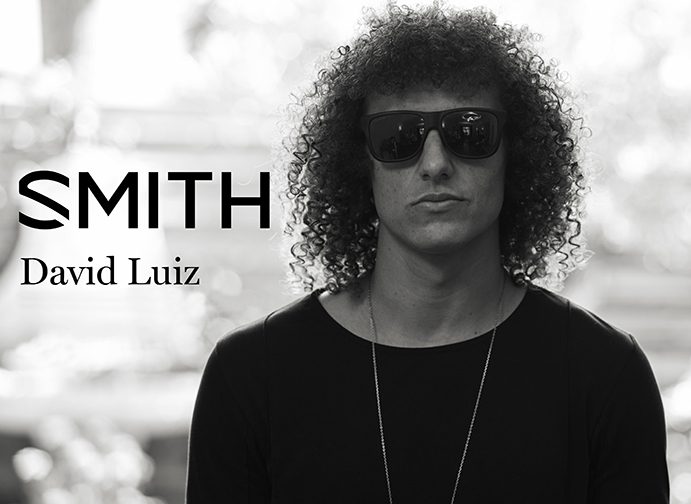 Smith ficha al futbolista David Luiz como embajador