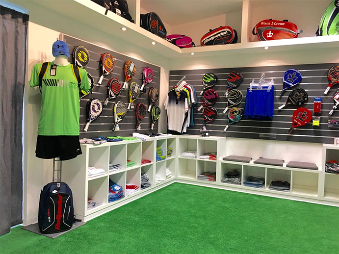 Padel Nuestro Roma la primera tienda especializada en pádel Italia - CMD Sport