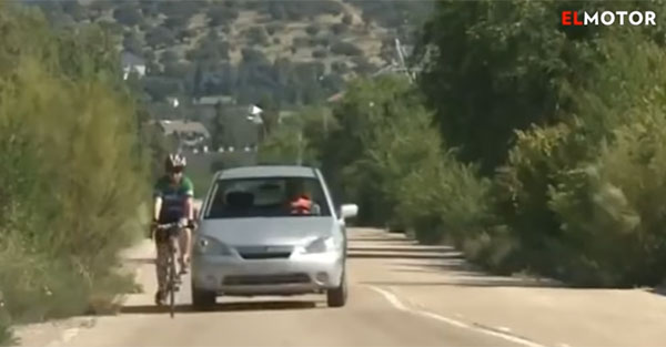 Cómo adelantar a un ciclista en carretera de forma correcta