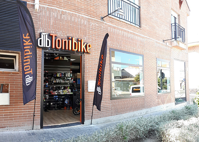 Tonibike abre su quinta tienda en el local de la extinta Bike Arena