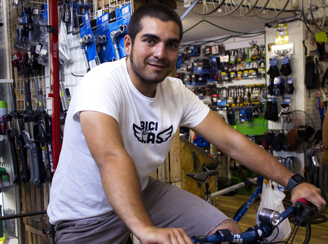 BiciConAlas: “La venta de bicis es una ‘patata caliente’ que pasa del almacén de la marca a la tienda”