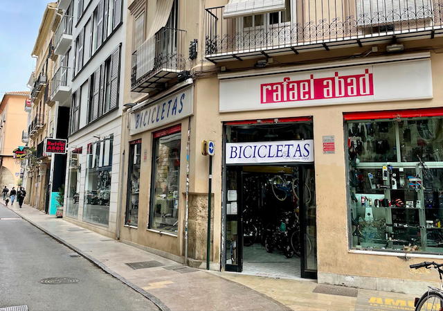 Bicicletas Rafael Abad constata la “presión y estrés” que sufren las pequeñas tiendas