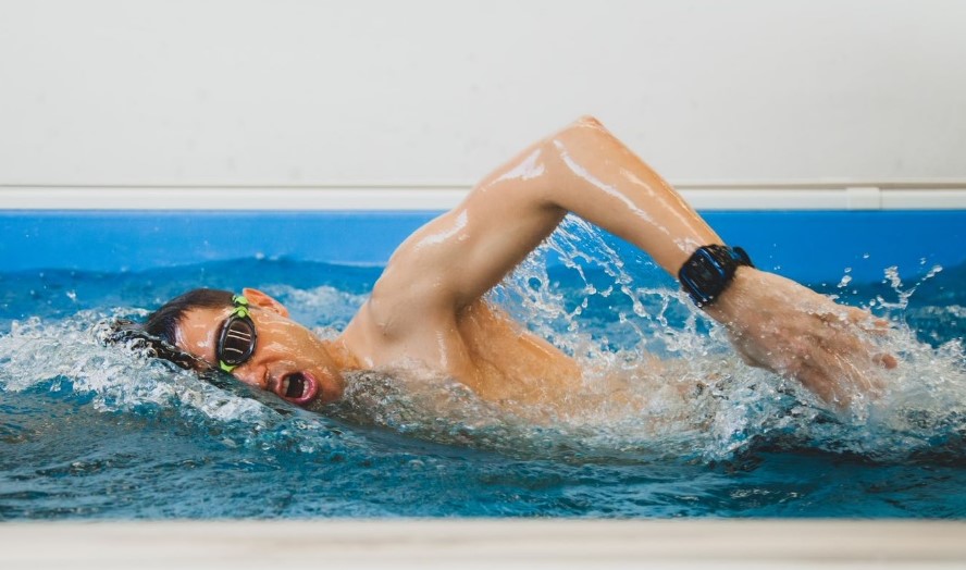 El Récord Guiness, Pablo Fernández, realizará un reto de natación de 36 horas