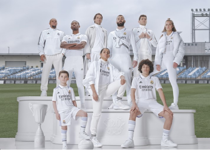 Adidas y el Real Madrid desvelan la camiseta local para la temporada 2022/23