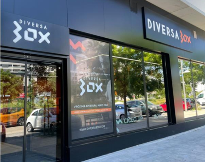 Diversabox abre su primer gimnasio basado en el boxeo, el ciclo y el TRX