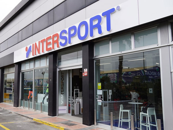 El interés en internet por las tiendas de deporte en España crece un 60%