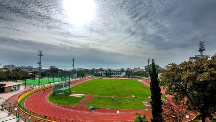 Andalucía saca a concurso los servicios deportivos de seis instalaciones