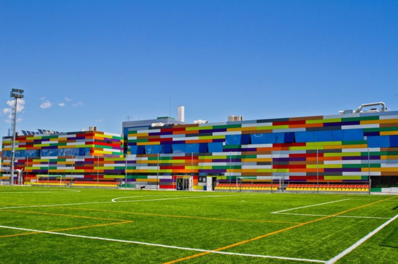El centro Arena Alicante invertirá 800.000 euros en un nuevo campo de fútbol