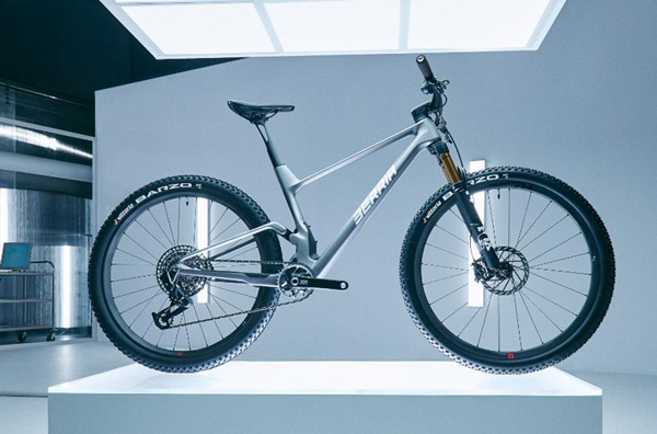 Berria Bikes incorpora su sistema de suspensión invisible a su nueva MTB Mako