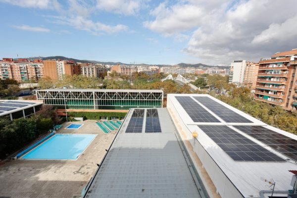 Centros Deportivos Municipales de CET10, Forus y Eurofitness instalan placas solares