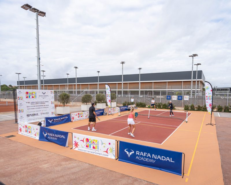 La Rafa Nadal Academy by Movistar inaugura su primera pista de Pickleball