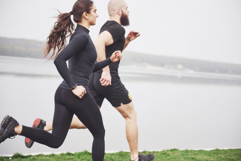 4 rutinas de running que aportan energía y mejoran la velocidad