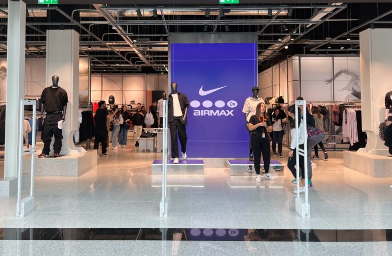 Nike abre en Granada una nueva tienda