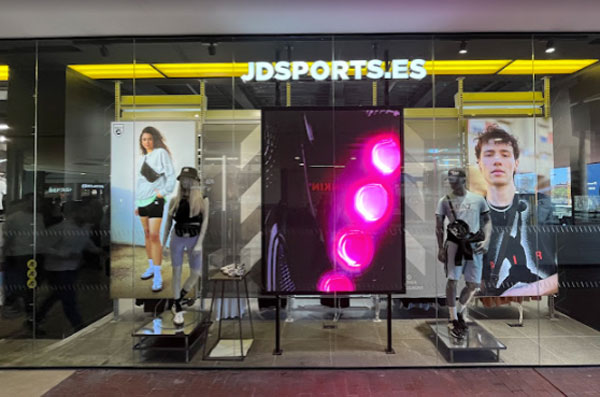 JD Sports alcanza las 11 tiendas en Barcelona tras abrir en el Maremagnum