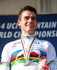 Scott ficha a Michiel van der Heijden