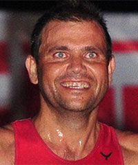 De pesar 167 kilos a completar el Ultraman de Gales
