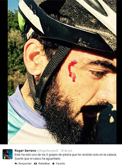 El triatleta Roger Serrano es atropellado y agredido durante un entrenamiento en carretera
