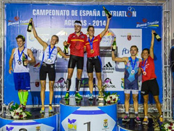 Uxio Abuín y Miriam Casillas, nuevos campeones de España de triatlón