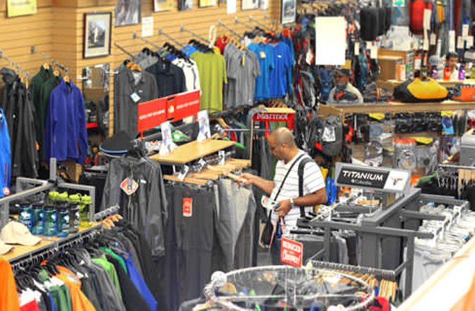 Tiendas de montaña prevén un año “complicado” si no se frenan los descuentos