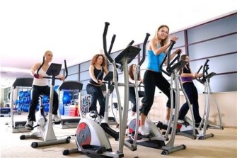Consumo aconseja informarse antes de abonarse a un gimnasio