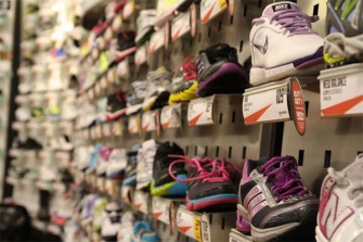 Los españoles gastan de media 186 euros en material de running