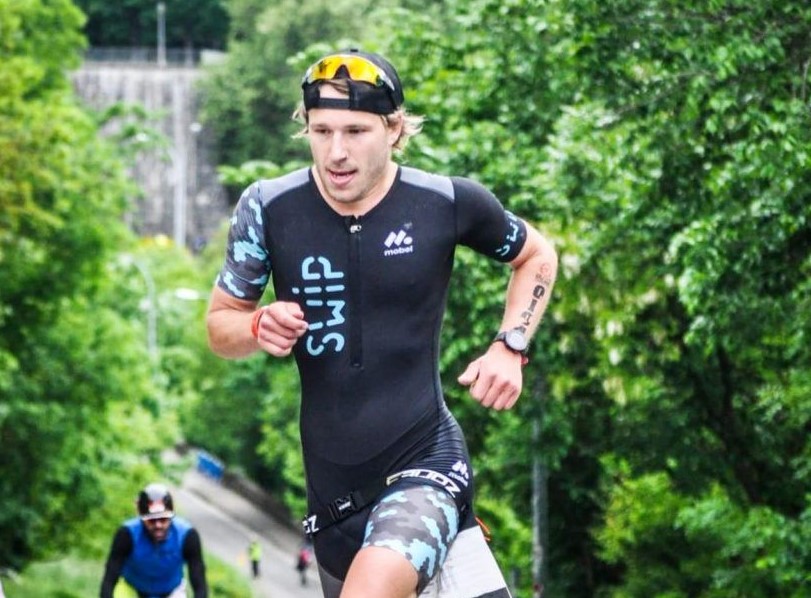 Crown Sport Nutrition y el triatleta Cristóbal Dios, se alían
