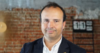 Asics: “En unos años, puede que los productos se impriman en casa y sólo vendamos diseños”