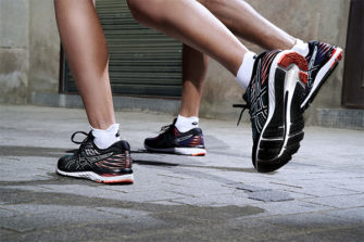 La Asics Gel Cumulus llega a la edición 21 con amortiguación y ajuste mejorados