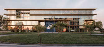 Asics reestructura su cúpula europea ante la situación “adversa” de mercado que atraviesa