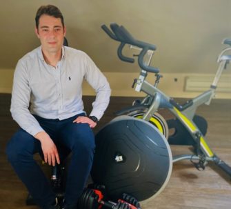 Oss Fitness y Manel Valcarce renuevan su acuerdo de colaboración