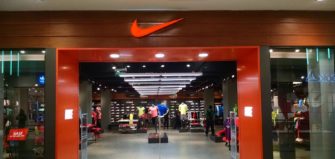Nike empieza a despedir a sus empleados no vacunados en Estados Unidos