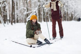 Las lesiones más habituales en los deportes de invierno y ejercicios para prevenirlas