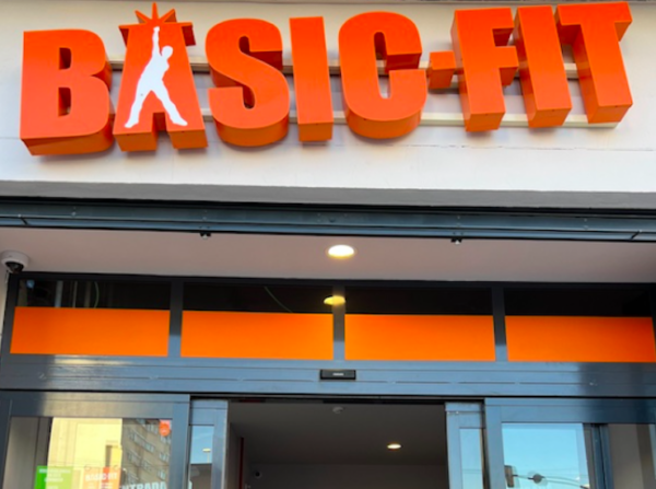 Basic-Fit revisa al alza sus objetivos y prevé alcanzar los 3,8 millones de abonados en 2023