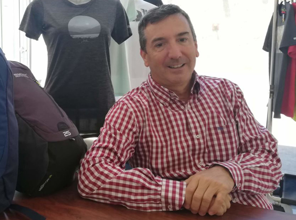 Regatta evoluciona sus colecciones hacia prendas de entre-temporada