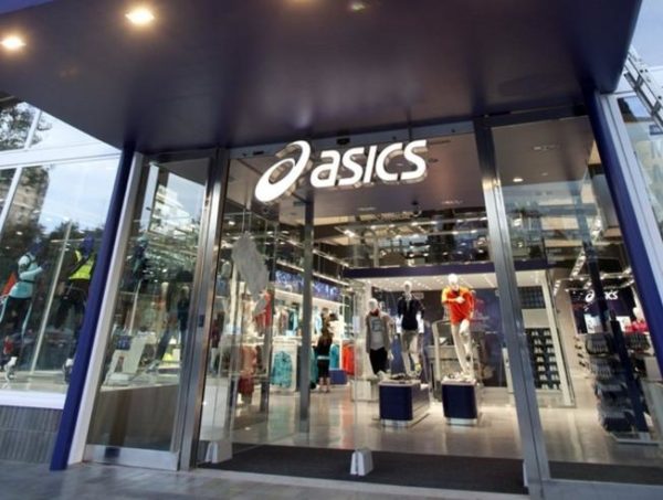 Asics alcanza un récord histórico en ingresos y aumenta sus beneficios un 77% en 2023