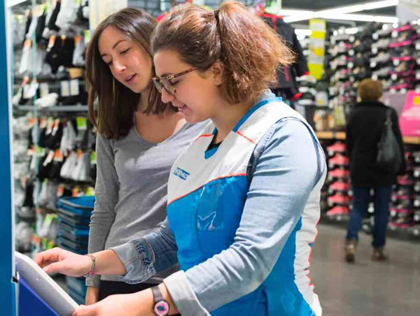 Decathlon ofrece más de medio millar de puestos de trabajo