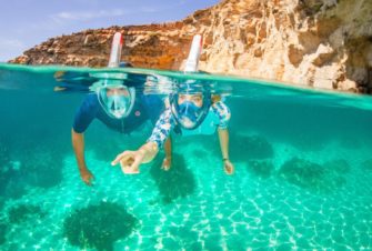 Decathlon lanza el primer kit para comunicarse debajo del agua
