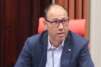 Berni Álvarez anuncia un plan para adecuar la red de infraestructuras deportivas de Catalunya